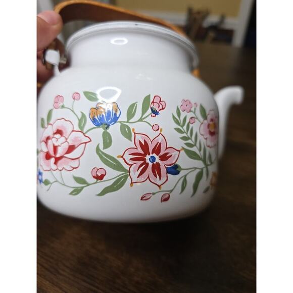 Vintage 80s Gailstyn-Sutton Enamelware Teapot Kettle Country Flower Wood Handle - Picture 16 of 16